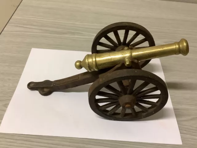 Antique/Vintage Artillery Model Cast Iron And Brass Cannon