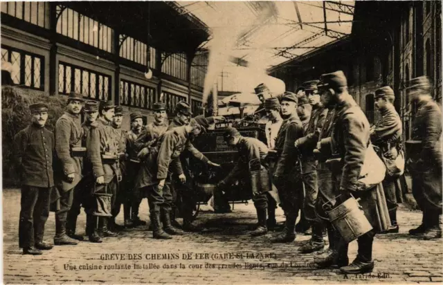 CPA AK PARIS Greve des Chemins de Fer. St-Lazere Station Rolling Kitchen (700415)