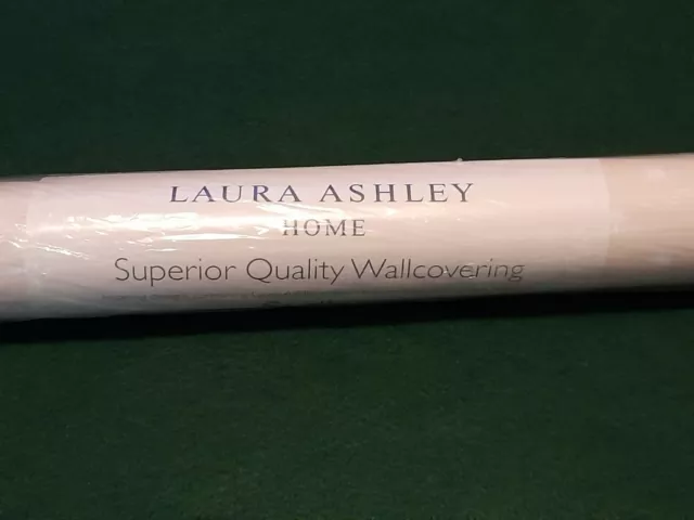 Laura Ashley wallpaper Stella Natural Cream/Stars batch no. W070962-A/I 10x53 cm