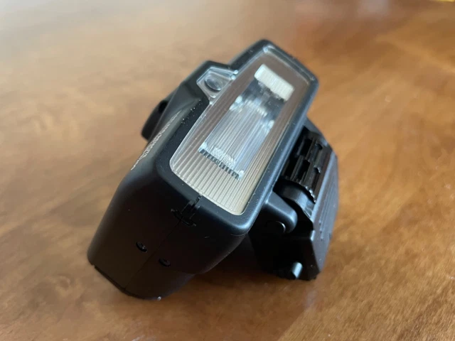 Nikon SB-R200 Macro Close up Speedlight flash unit - EXC+ working well