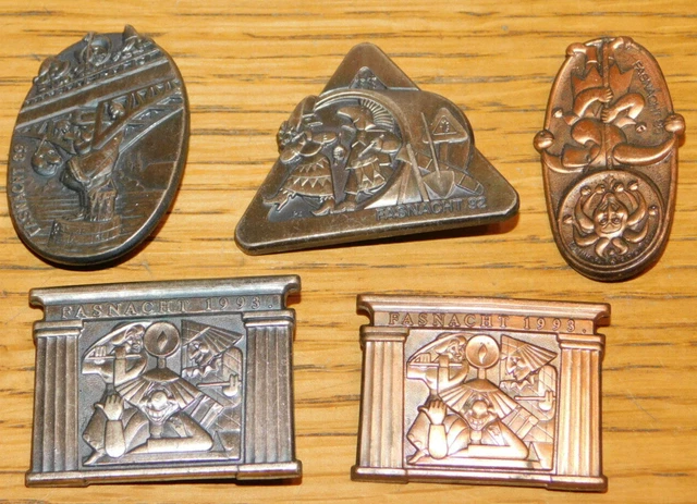 Insigne Badge Fasnacht 1938 – Suisse – Pin's Métal Vintage
