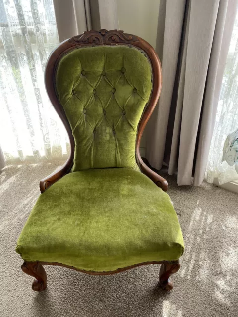 Antique ladies chair deals
