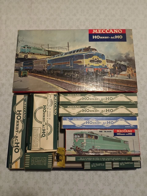 Train Hornby- Le Bourguignon Coffret train... - Lot 188 Train Hornby- Le Bourguignon Coffret train... - Lot 188