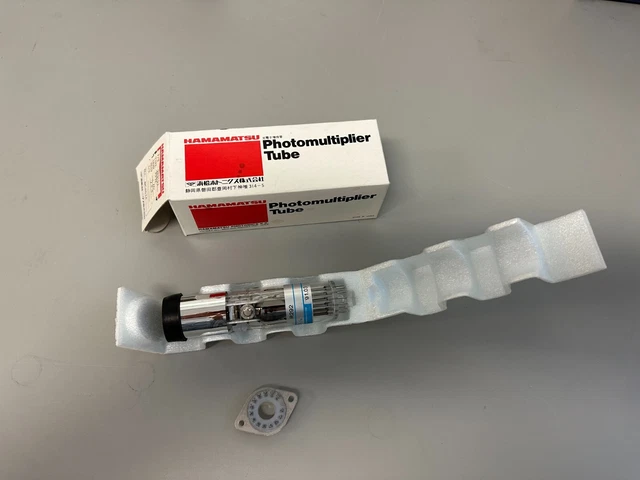 New Hamamatsu Type R292 Photomultiplier Tube in Original Packaging