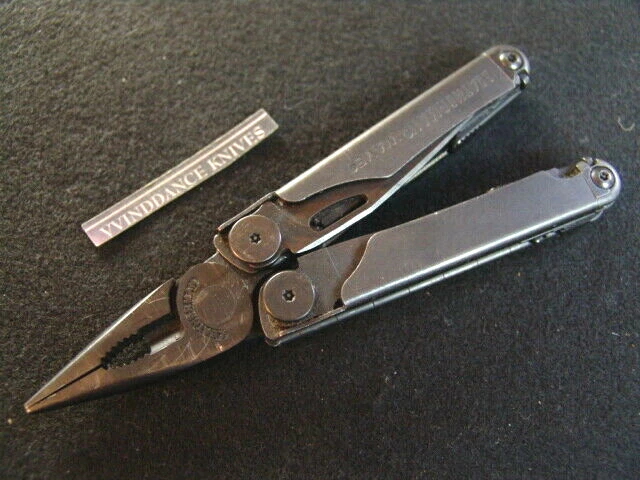 Leatherman Wave-Tool-02-11-Black Oxide-Latest Model-Leatherman Molle Case-Nr.mnt