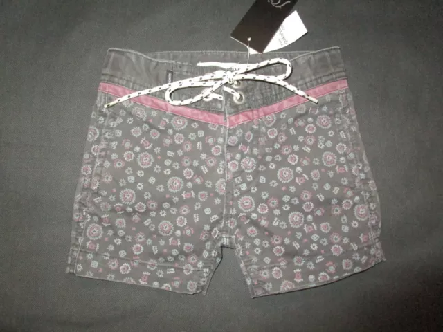 Boys Quiksilver Street Trunk Yoke Shorts Size 2