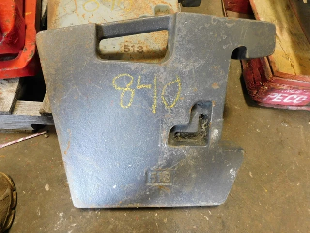 Kubota Tractor Front Suitcase Weight x2 Part #513 Tag #840outs