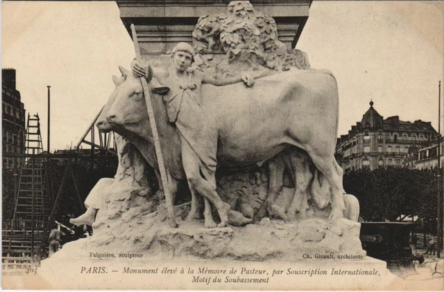 CPA PARIS 7e Monument de pasteur (923370)
