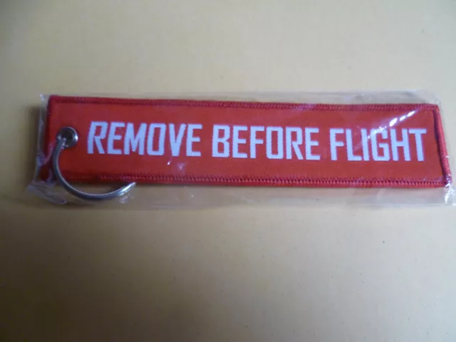 Schlüsselanhänger "Remove before Flight"  NEU