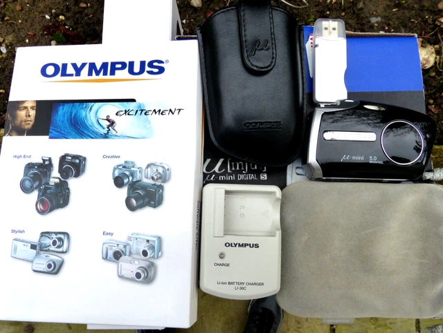 Olympus mju Mini Digital 5.0mp Weatherproof Camera Complete Set Inc Olympus Case
