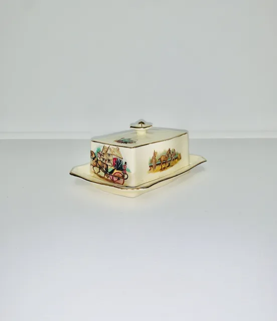 Royal Winton, Grimwades - Coaching Days / Horses, lidded butter / cheese dish