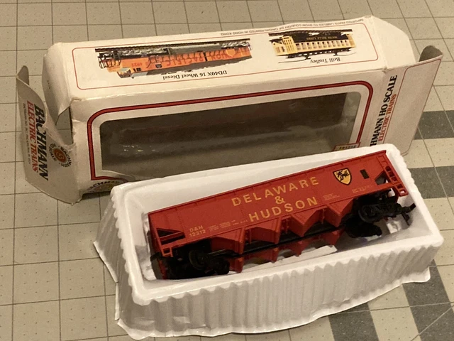 Bachmann HO Scale Delaware & Hudson D&H 12312 Hopper Train Car Railroad
