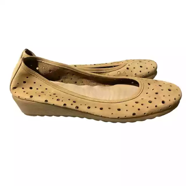 The FLEXX Low Wedge Tan Laser Perforated Suede Leather Ballet Flats Size 9.5