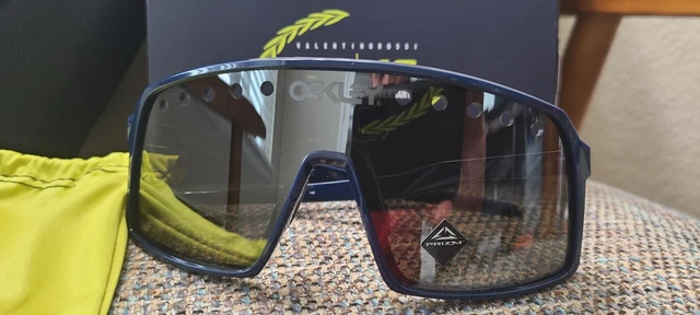 Oakley Sutro Valentino Rossi Collection Navy Prizm Black OO9406-3437