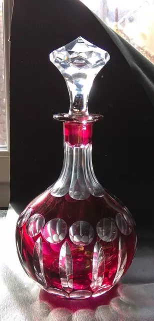 Carafe cristal de bohème taillé couleur rouge rubis art déco