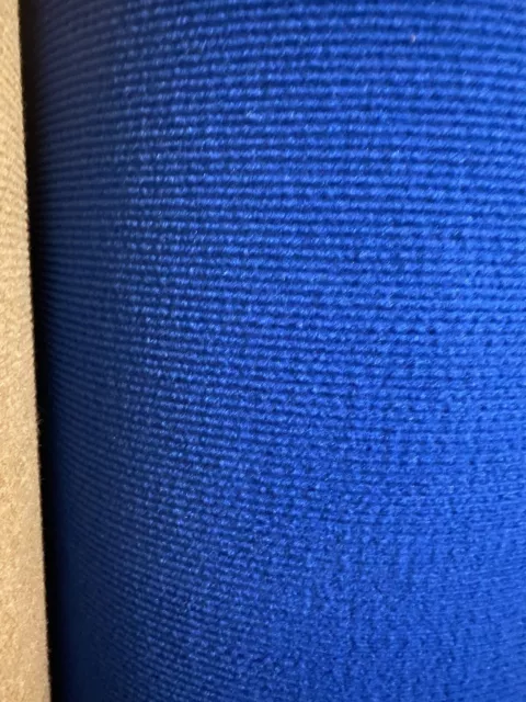 Moquette Agugliato Per Rivestimento Colore Blu Mt2x1 € 20,00