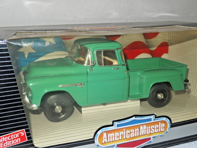 CHEVY 3100 1955 Pick-Up Stepside Vert Ertl 1:18 Ouverture Capot