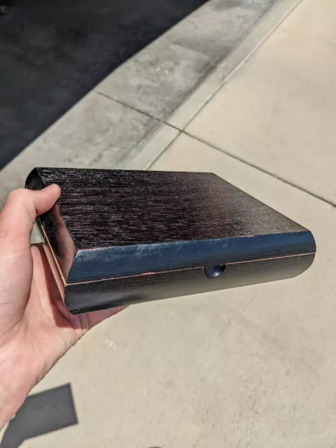 Nice Thick Wood Cigar Box  1992 Vintage Robustos from Honduras Rocky Patel 2019