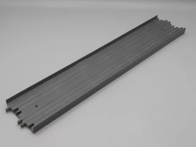 Piste droite 38 cm (15 pouces) bon état - TCR