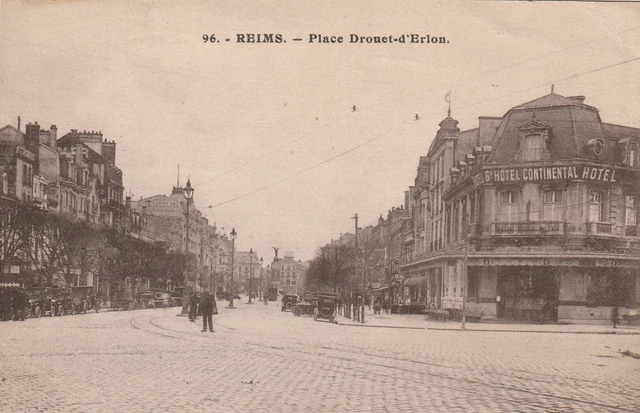 Reims - Place Drouet d'Erlon (vue vers la gare) - Carte postale