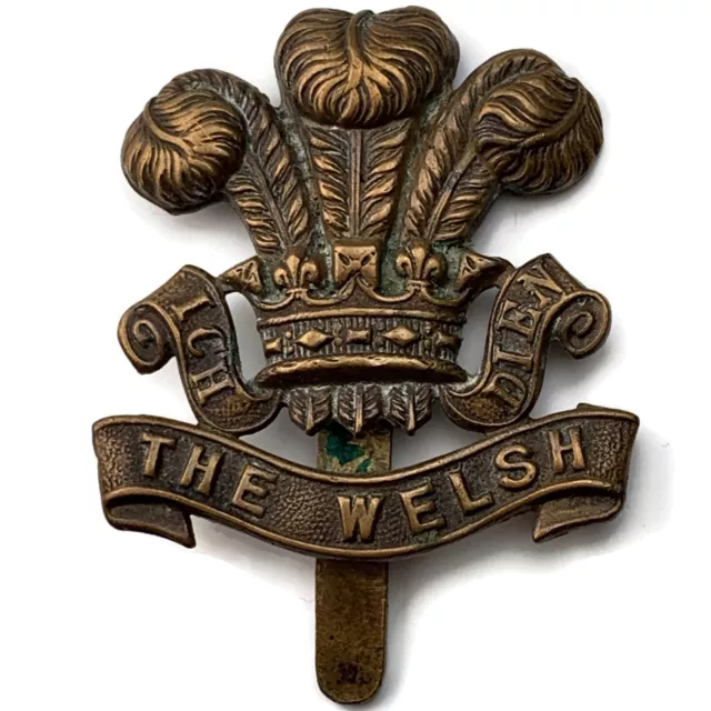 Original WW1 Welsh Regiment ALL BRASS 1916 Economy Issue Welch Cap Badge