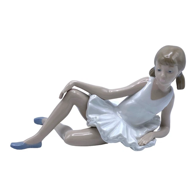 Vintage Nao by Lladro Ballerina Ballet Dancer Porcelain Figurine Spain Vintage Nao by Lladro Ballerina Ballet Dancer Porcelain Figurine Spain