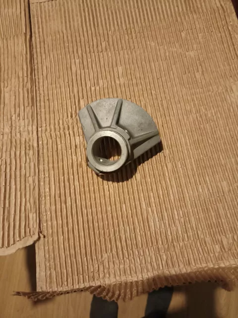 Deutz Fahr KH Heuwender Verriegelungsstück Achse 06581607