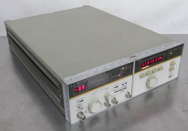 T189600 HP 8672A Synthesized Signal Generator 2-18GHz