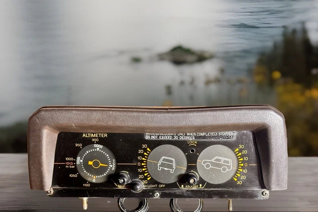 TOYOTA LAND CRUISER 70 Series 4Runner Altimeter Inclinometer OEM Rare ...