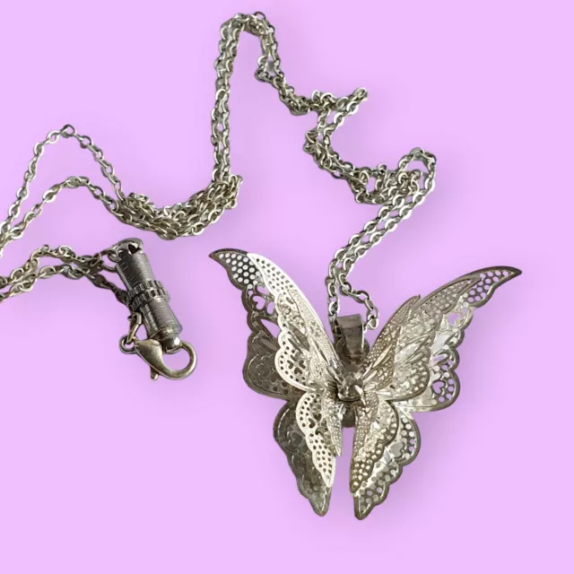 VINTAGE DELICATE FINE Sterling Silver Filigree Butterfly Necklace ...