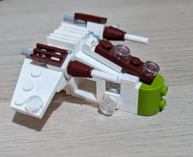 Lego Star Wars Magazine Republic Gunship Model - No reserve