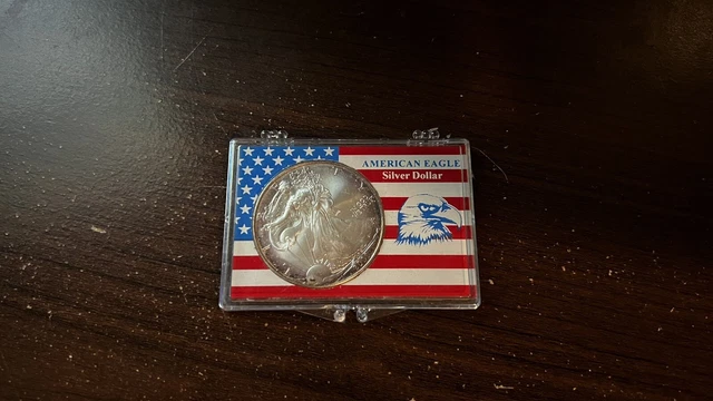 2000 American Eagle Silver Dollar - One troy oz - Uncirculated