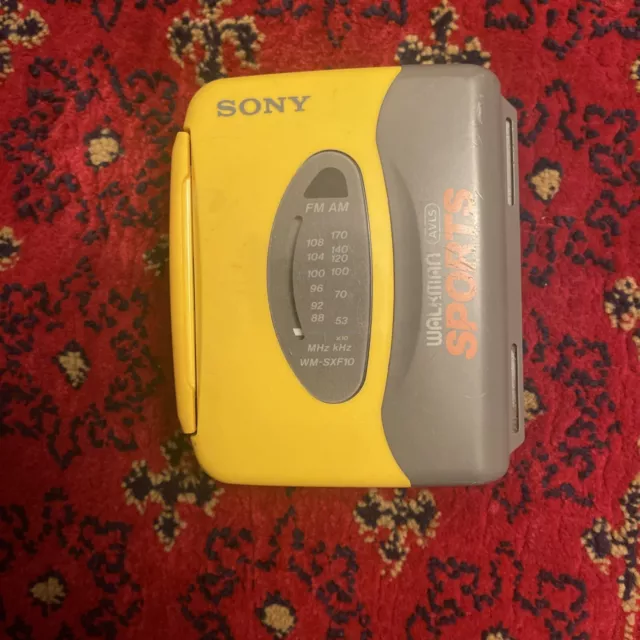 Sony Walkman Sports WM-SXF10 Cassette Radio Player For Parts Not Working Sony Walkman Sports WM-SXF10 Cassette Radio Player For Parts Not Working