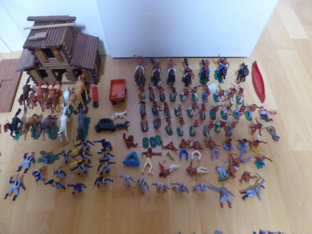 Timpo Toys Figuren Wild West City Konvolut  ET Indianer Cowboy Nord  Süd Pferde