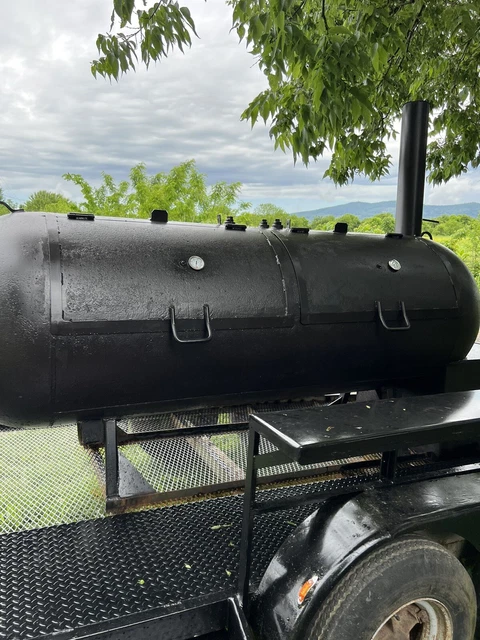 Reverse Flow 500 Gal.Smoker