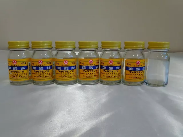 Foliamine tablets Empty bottle sets Glass Pharmacy Medical Interior Japan