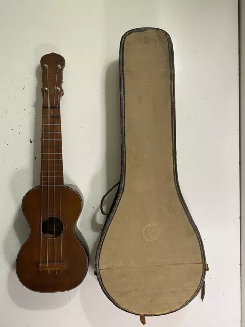 Early Vintage Washburn Model 1915 Ukulele with Case Early Vintage Washburn Model 1915 Ukulele with Case