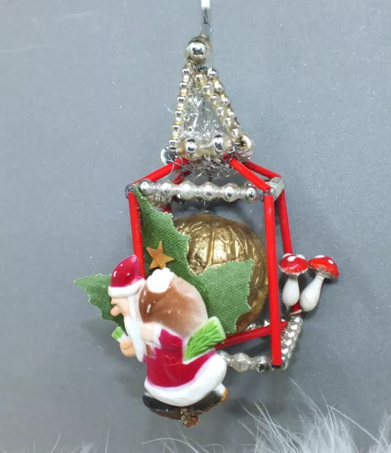 Gablonzer Christbaumschmuck · Ornament mit Weihnachtsmann, Nuss + Pilzen · #J563
