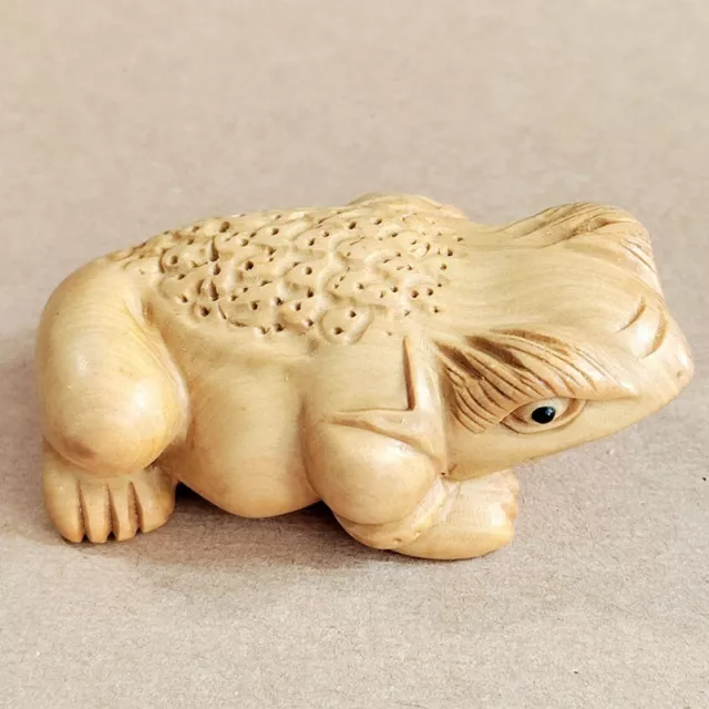Q4804 - 2" Hand carved Boxwood Netsuke Figurine Carving - 3-Leg Frog