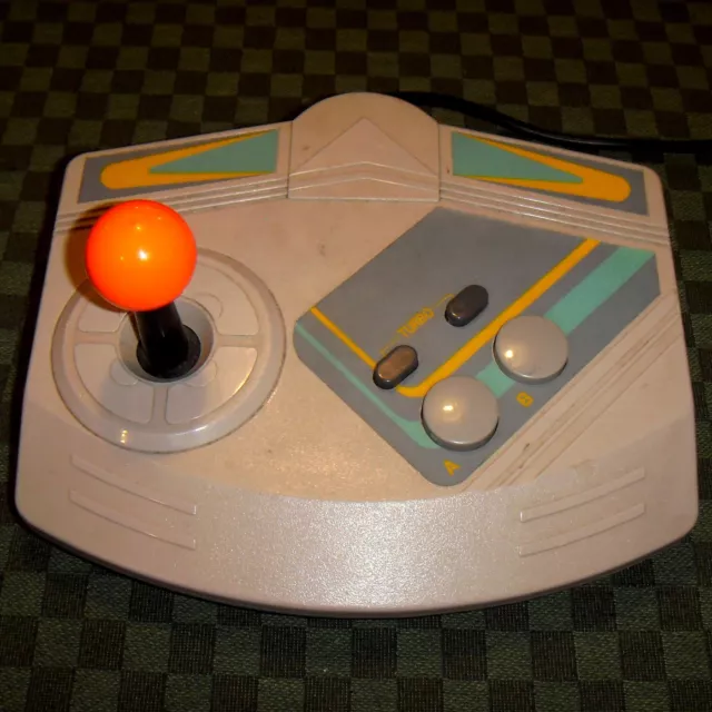 Ancien joystick arcade pour Atari 2600 C64 Sega Master System Turbo