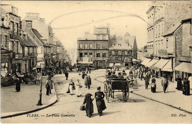 CPA Flers Orne - Place Gambetta (800418)