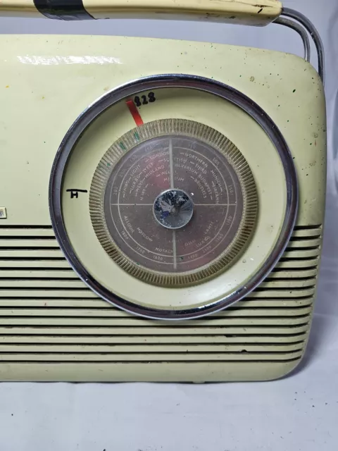 Radio Transistor Bush TR82C De Colección Doble Banda Med Onda Larga Con Batería Funcionando 2
