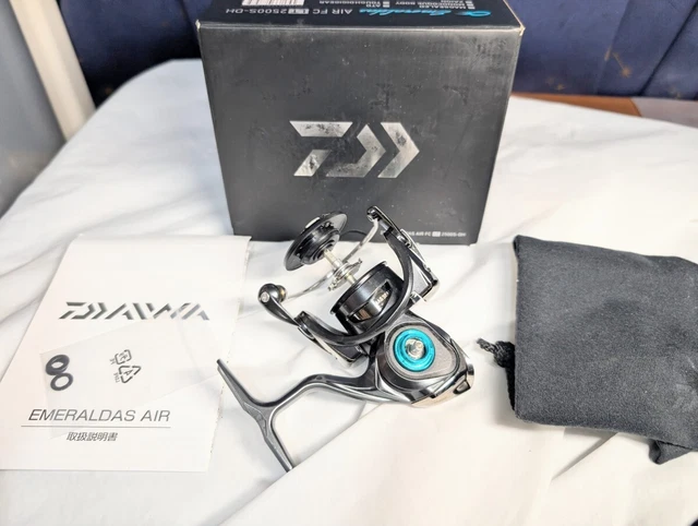DAIWA AIR FC LT2500S-Dh Spinning Reel Body Only 21 Emeraldas