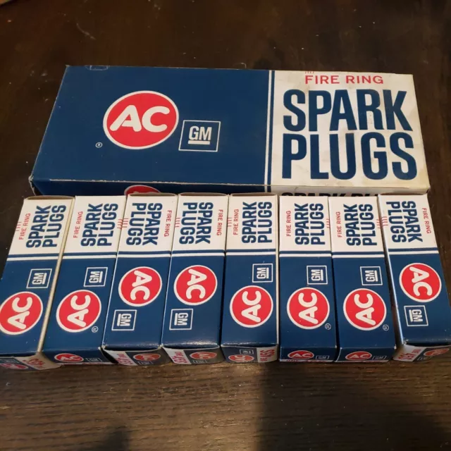 ‘NOS’ AC-45S Spark Plugs FIRE RING 5612371 GM 8 Count