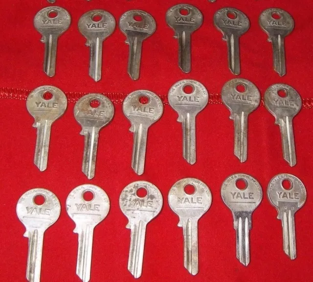 18 Yale & Towne Mfg. Co. Blank Keys:  3 Of 3 Listings