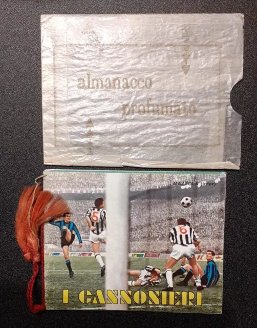 Almanacco profumato Calendario tascabile CALCIO  CANNONIERI  1968 con bustina