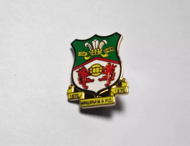 Wrexham Fc -  Enamel Crest Badge.