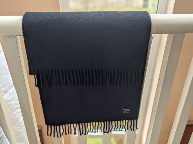 ASKET The Merino Wool/ Cashmere Scarf, Black. Long One Size.