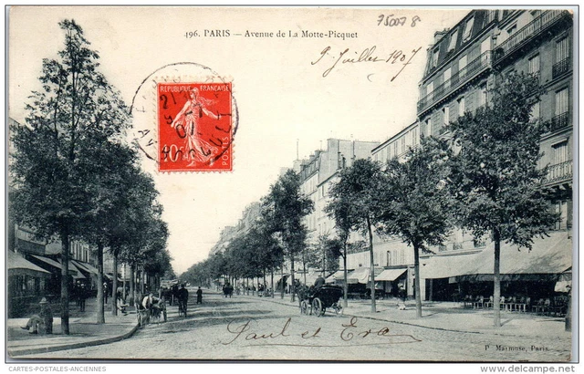 75007 PARIS - vue de l'avenue de la Motte Picquet