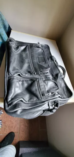 Tumi Alpha Leather Briefcase Bag Black
